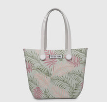 Load image into Gallery viewer, V2022 Vira Versa Tote
